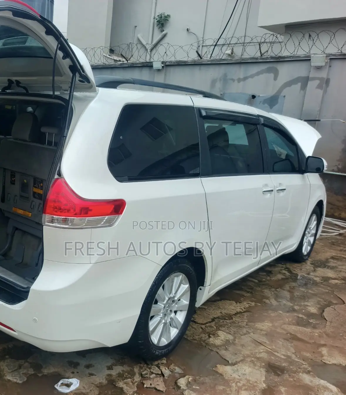 Toyota Sienna 2015 White