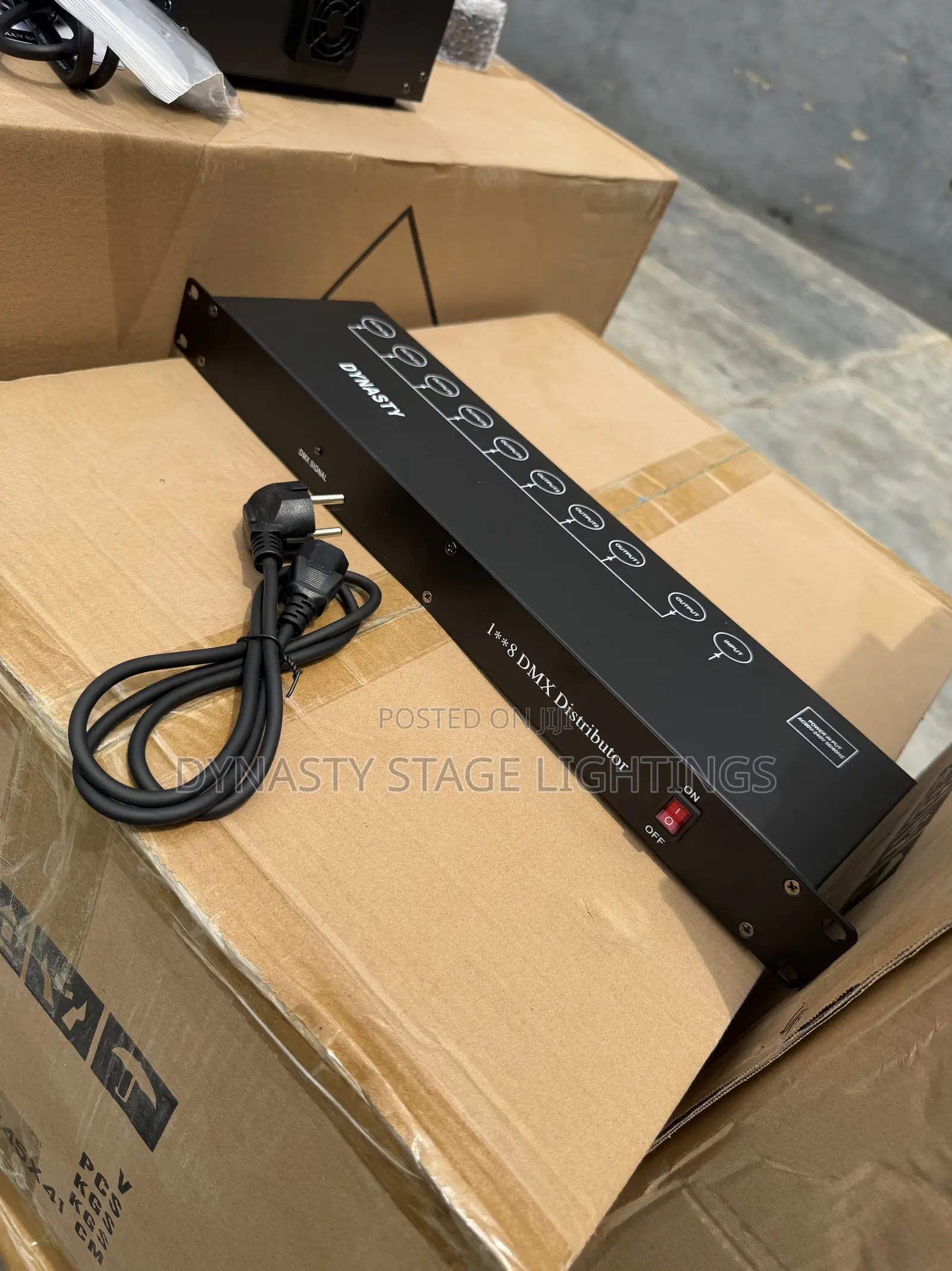 8 Channel Splitter