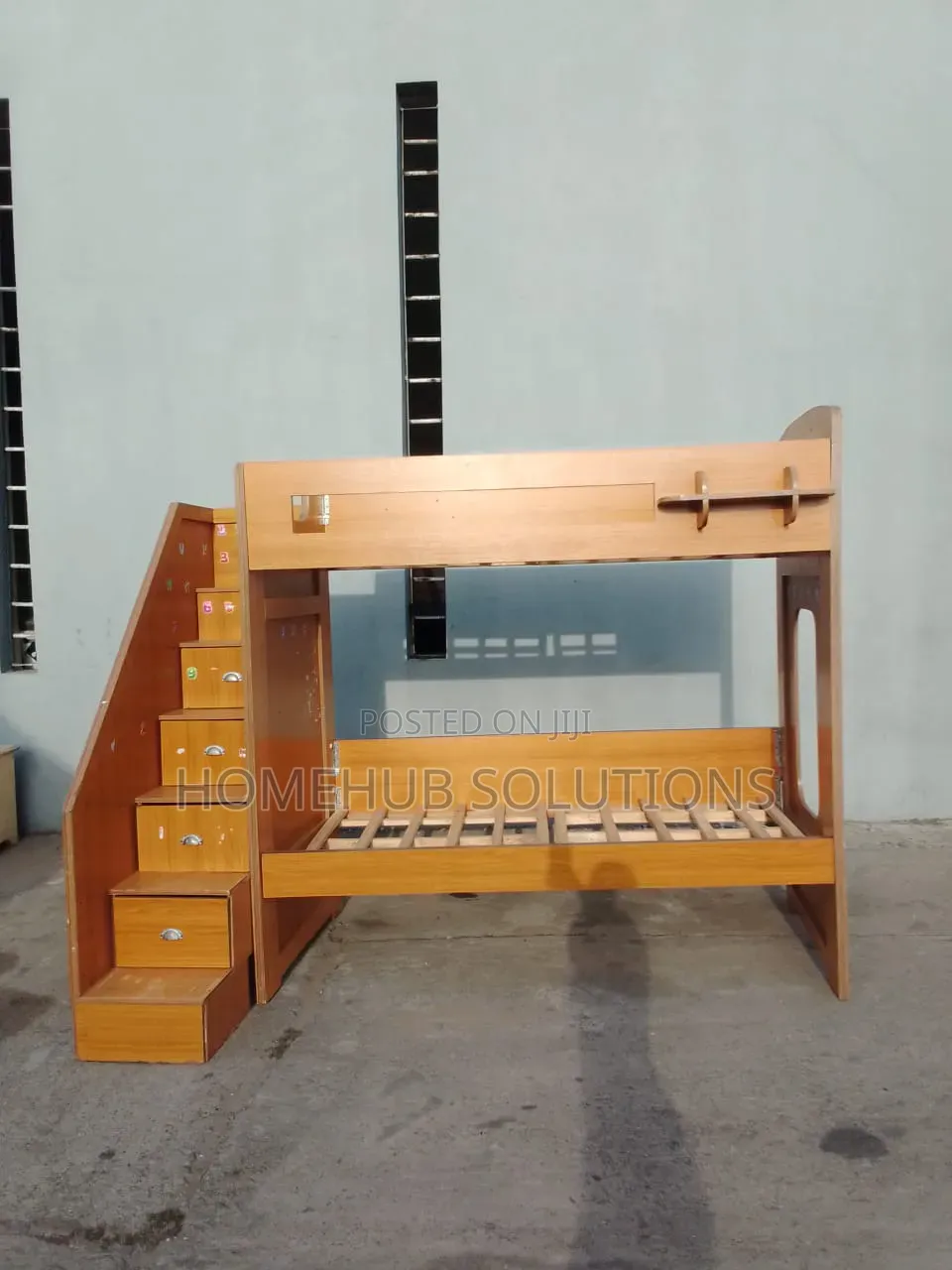 31⁄2 by 6 Bunk Bed With Steps