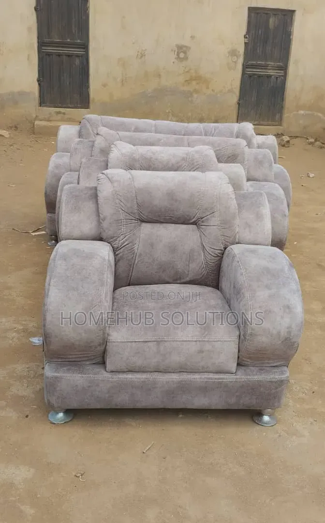 7 Seaters Full Padded Sofa Set Barely Used