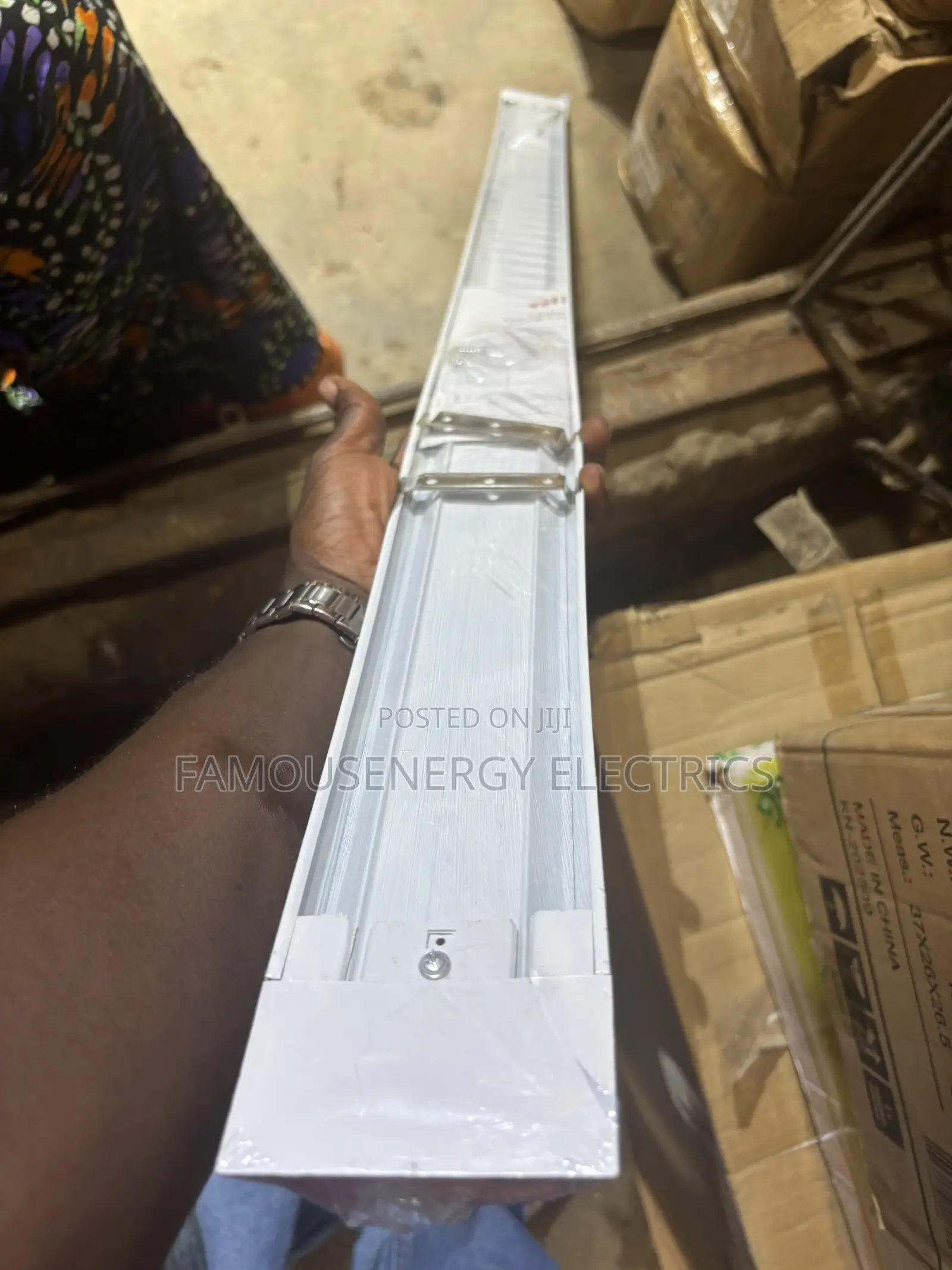Led Fluorescent Light