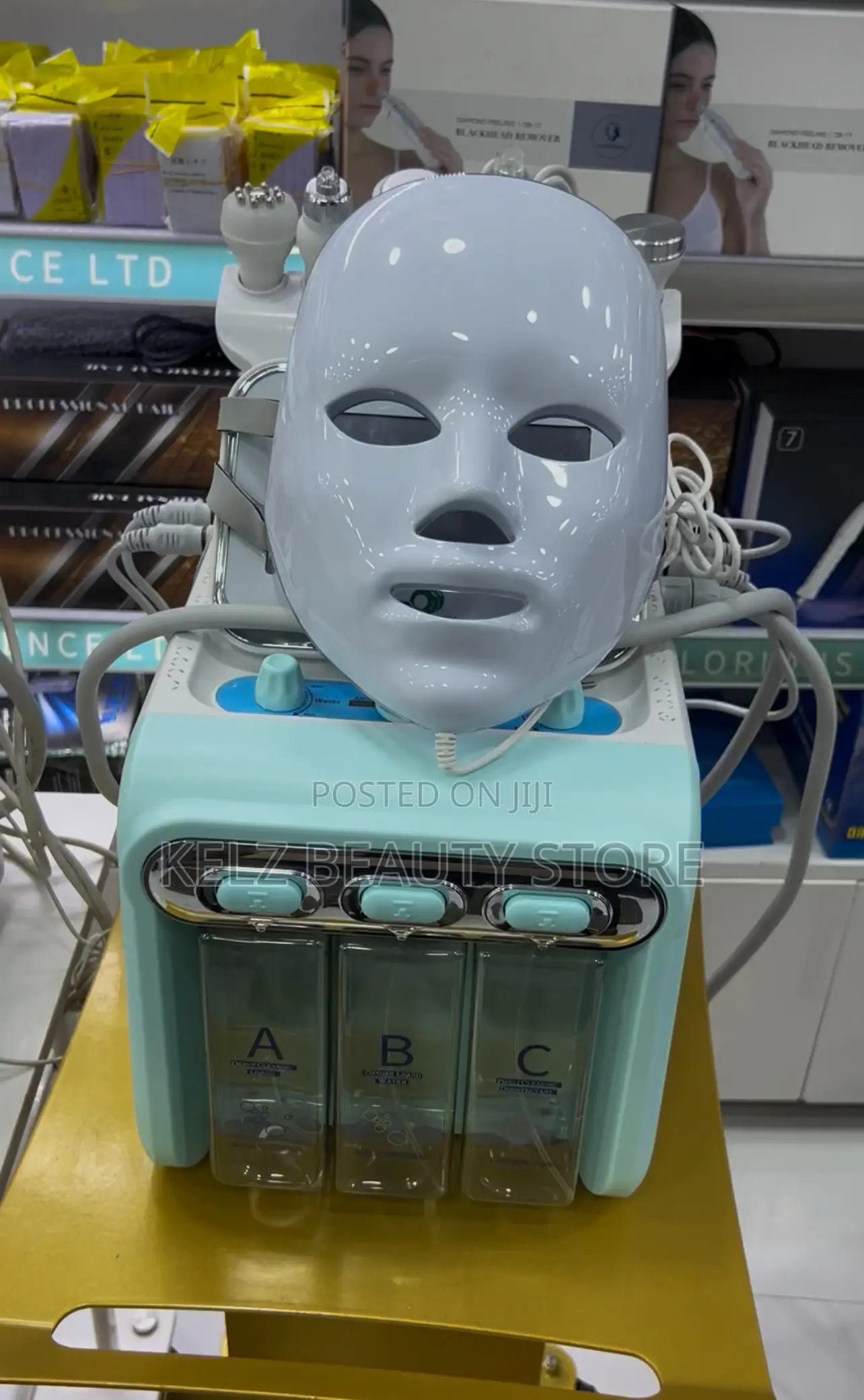 Hydra Facial Machine