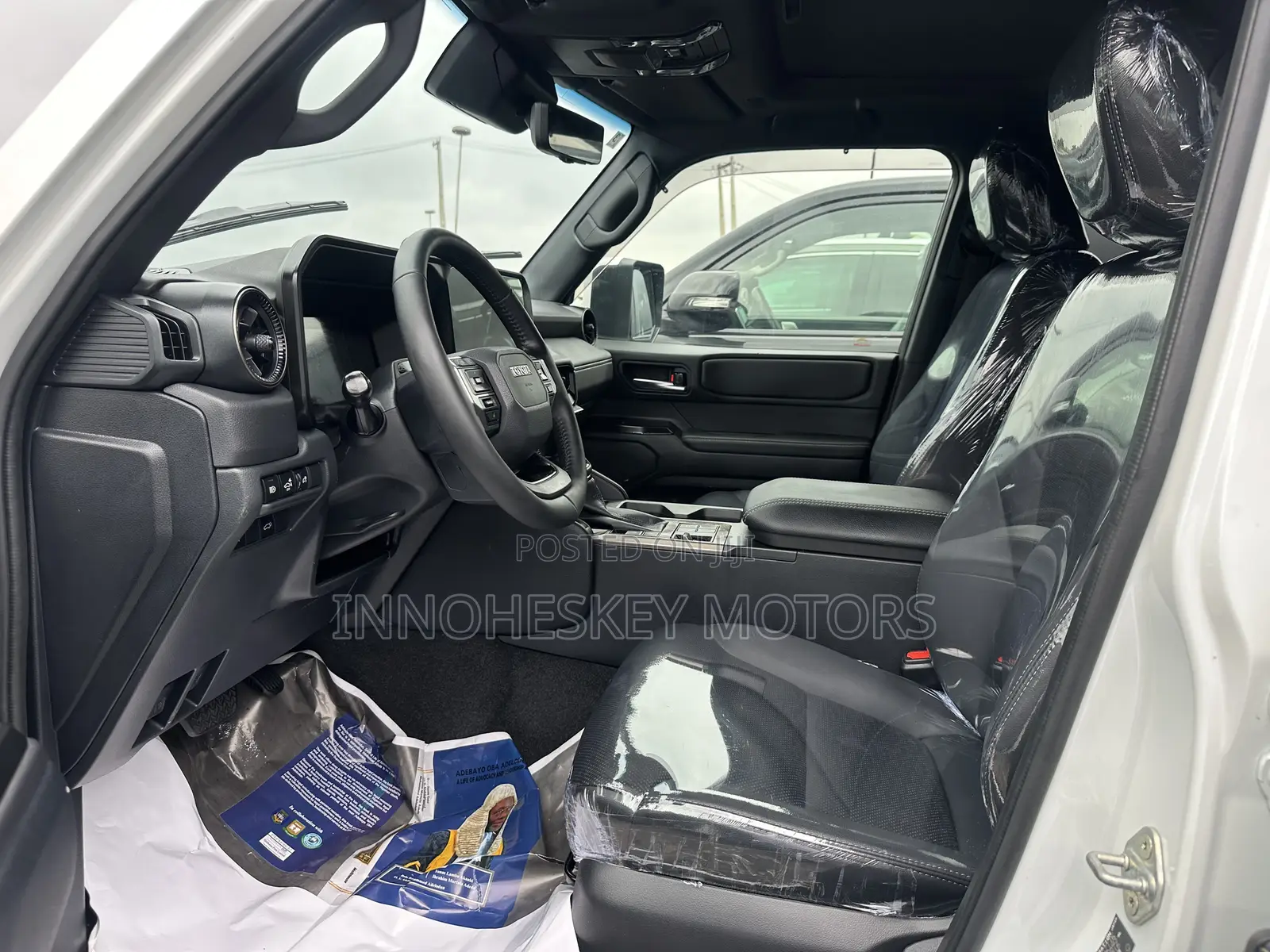 Toyota Land Cruiser Prado 2024 White