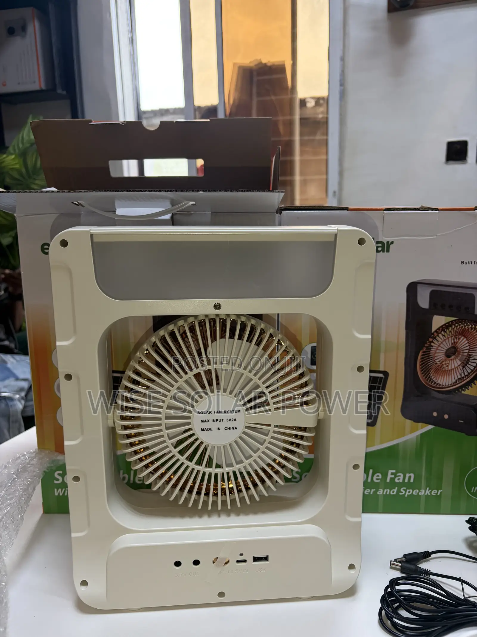 Solar Table Fan