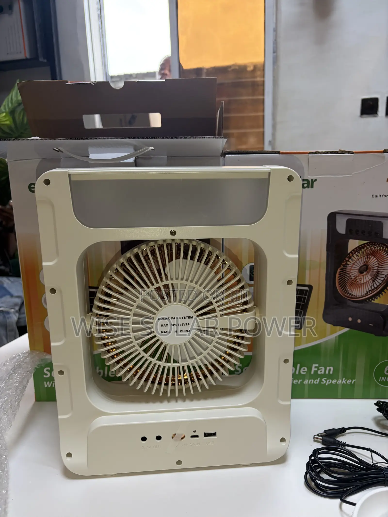 Solar Table Fan