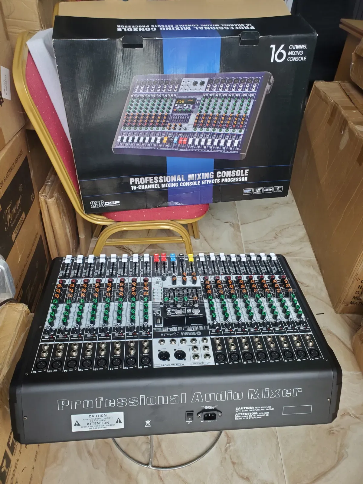 Yamaha Signature 16 Channel Mixer
