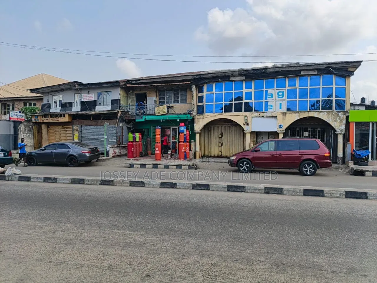3bdrm Block of Flats in Abule Egba for sale