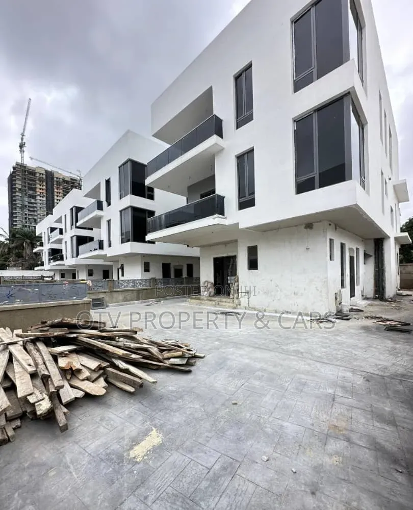 6bdrm Duplex in Old Ikoyi for sale