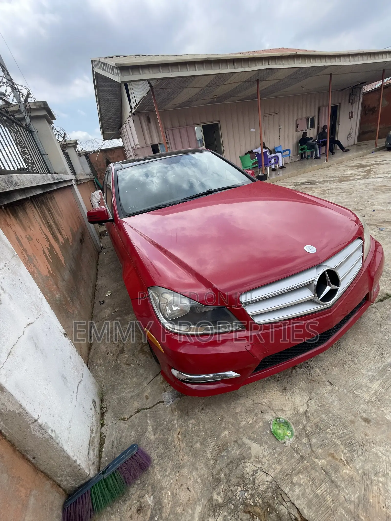 Mercedes-Benz C300 2013 Red