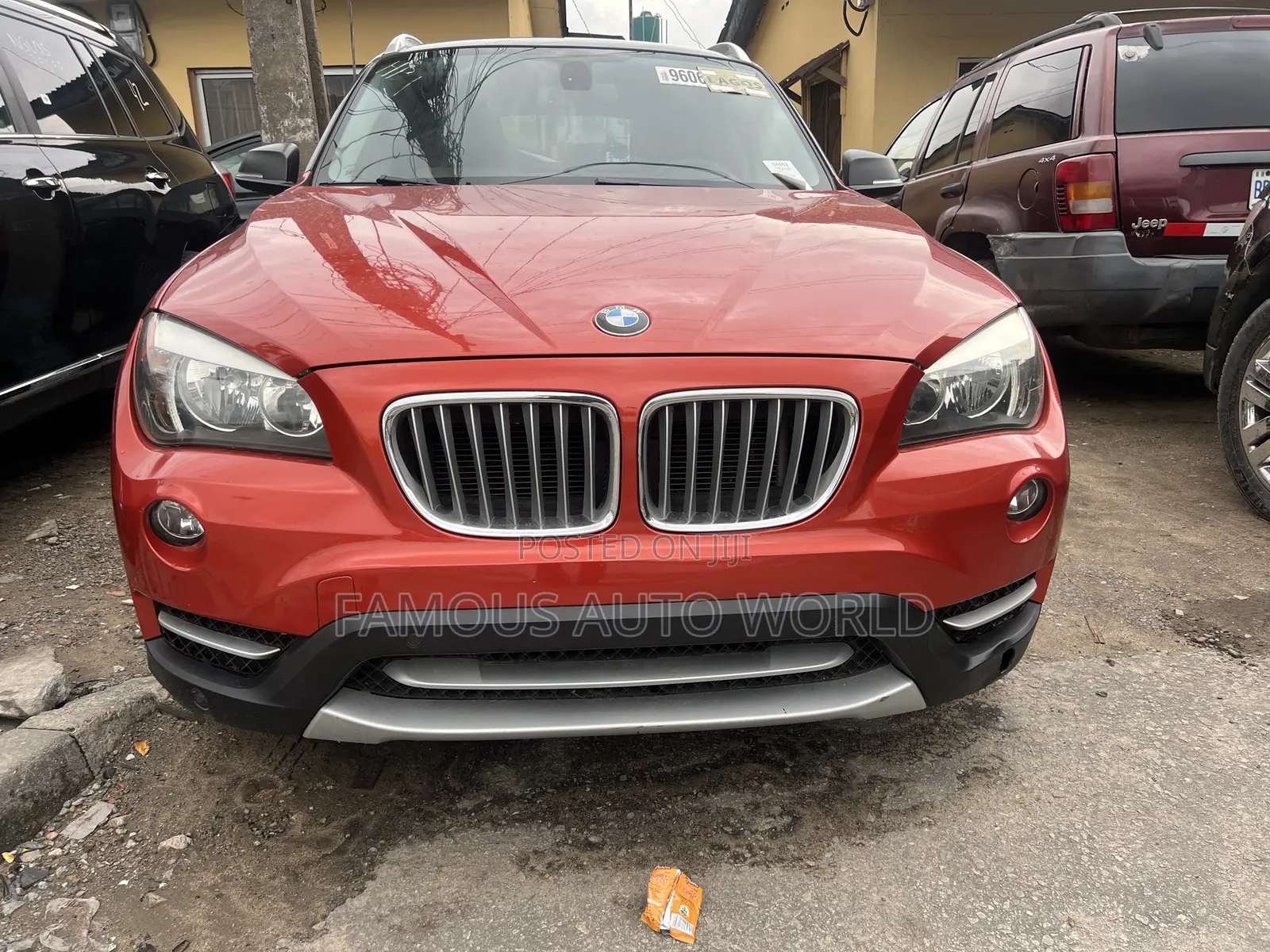 BMW X1 xDrive28i 4dr SUV AWD (2.0L 4cyl Turbo 8A) 2014 Orange