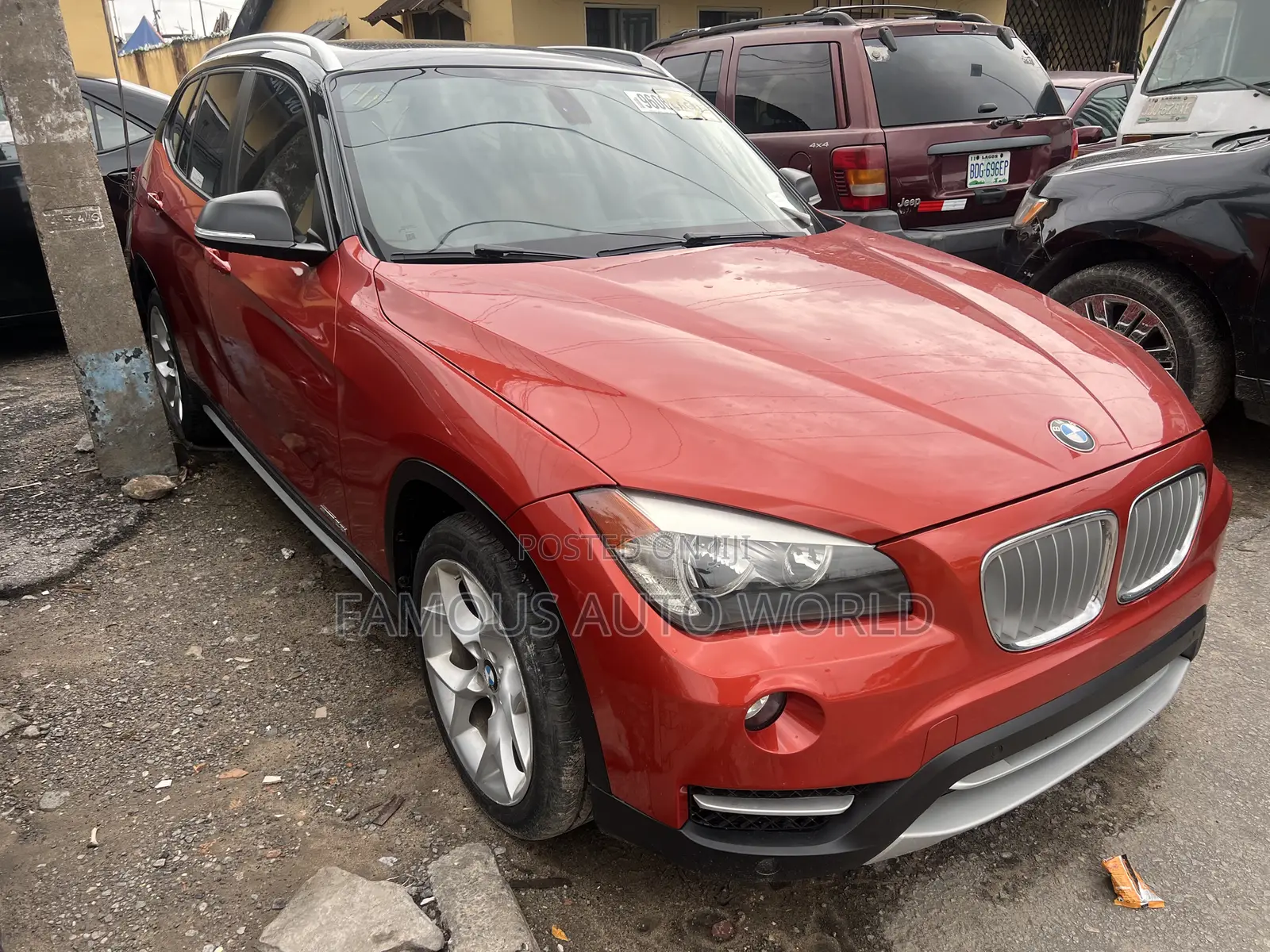 BMW X1 xDrive28i 4dr SUV AWD (2.0L 4cyl Turbo 8A) 2014 Orange
