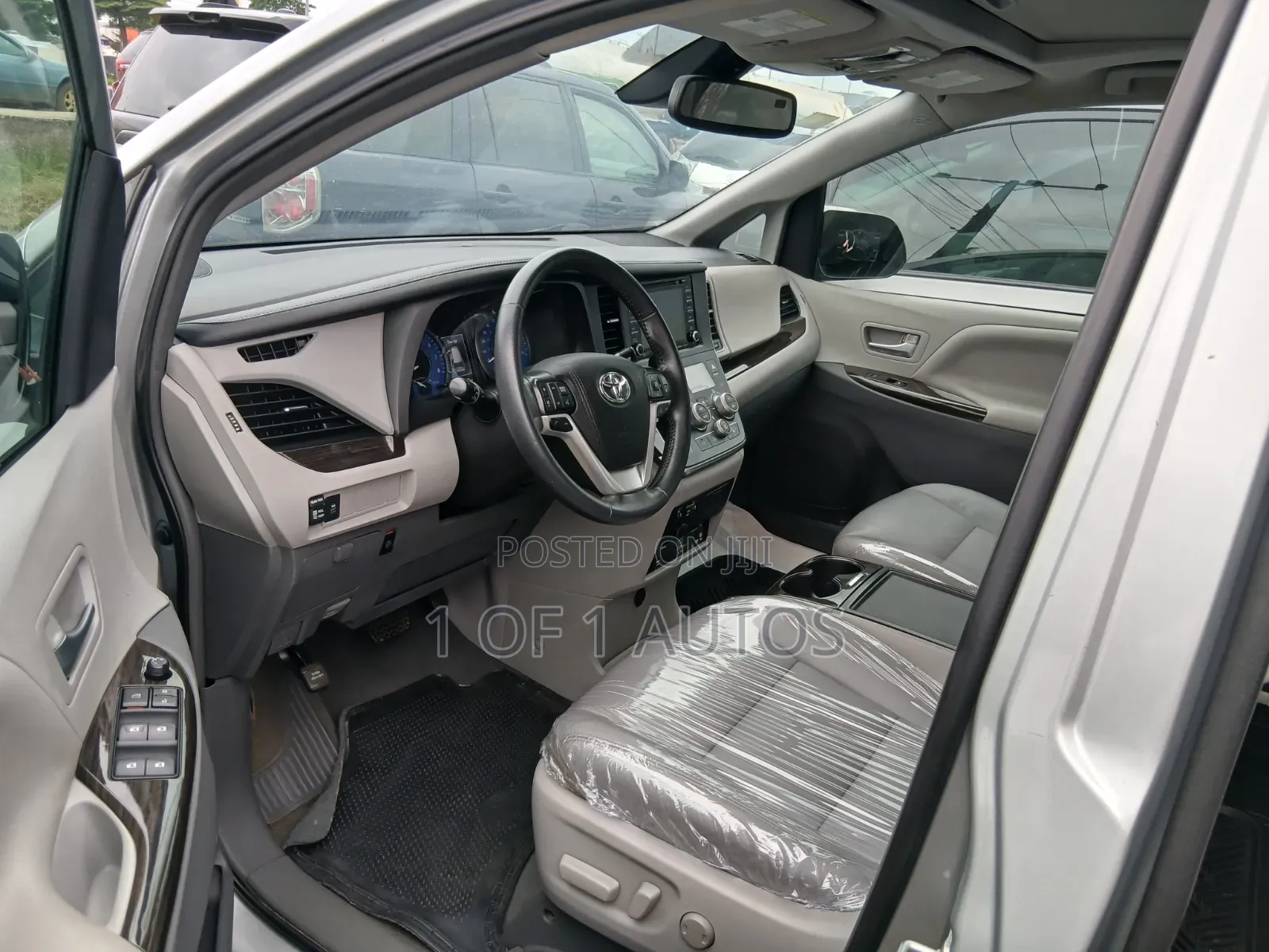 Toyota Sienna Limited AWD 2019 Silver