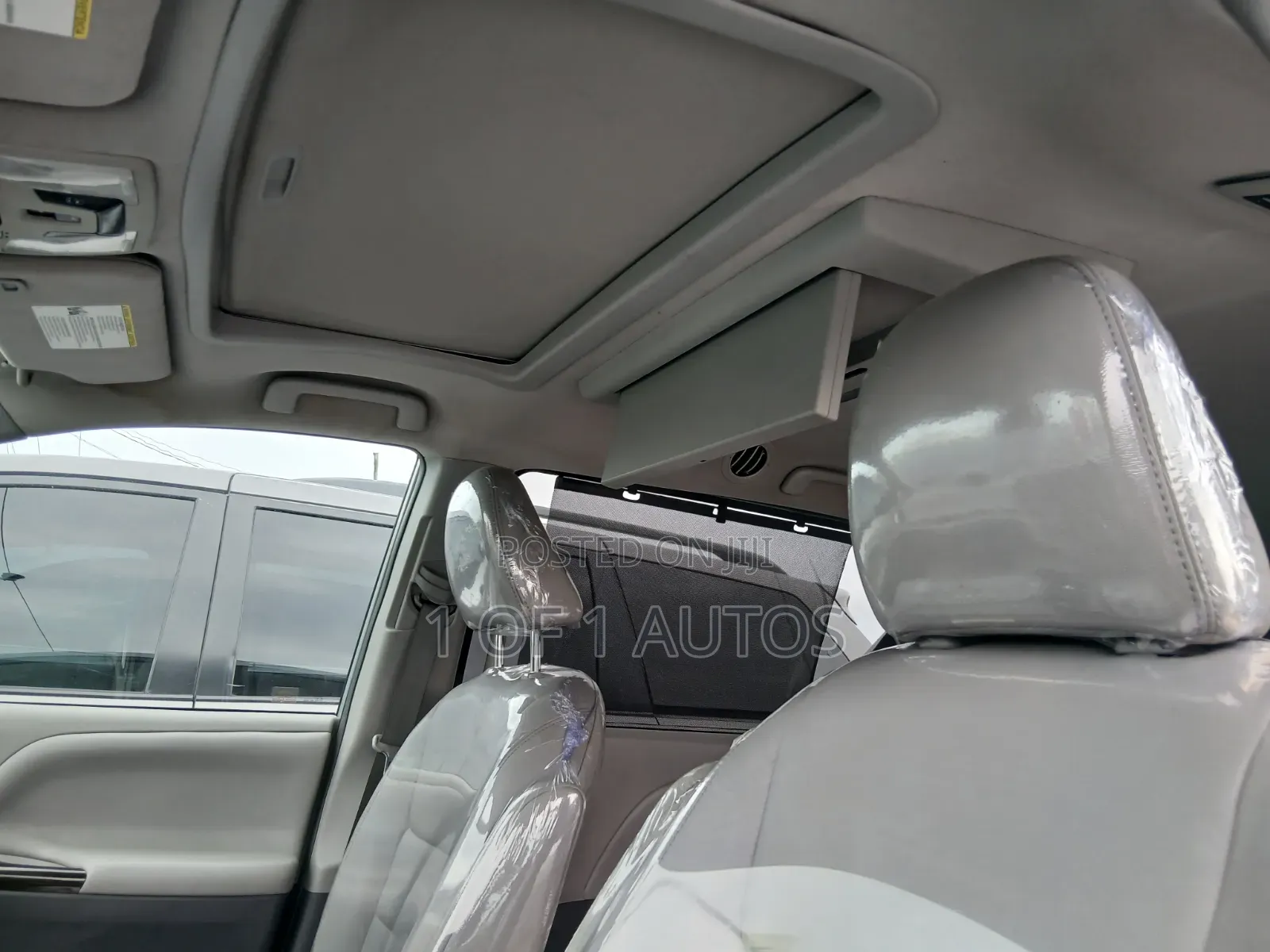 Toyota Sienna Limited AWD 2019 Silver