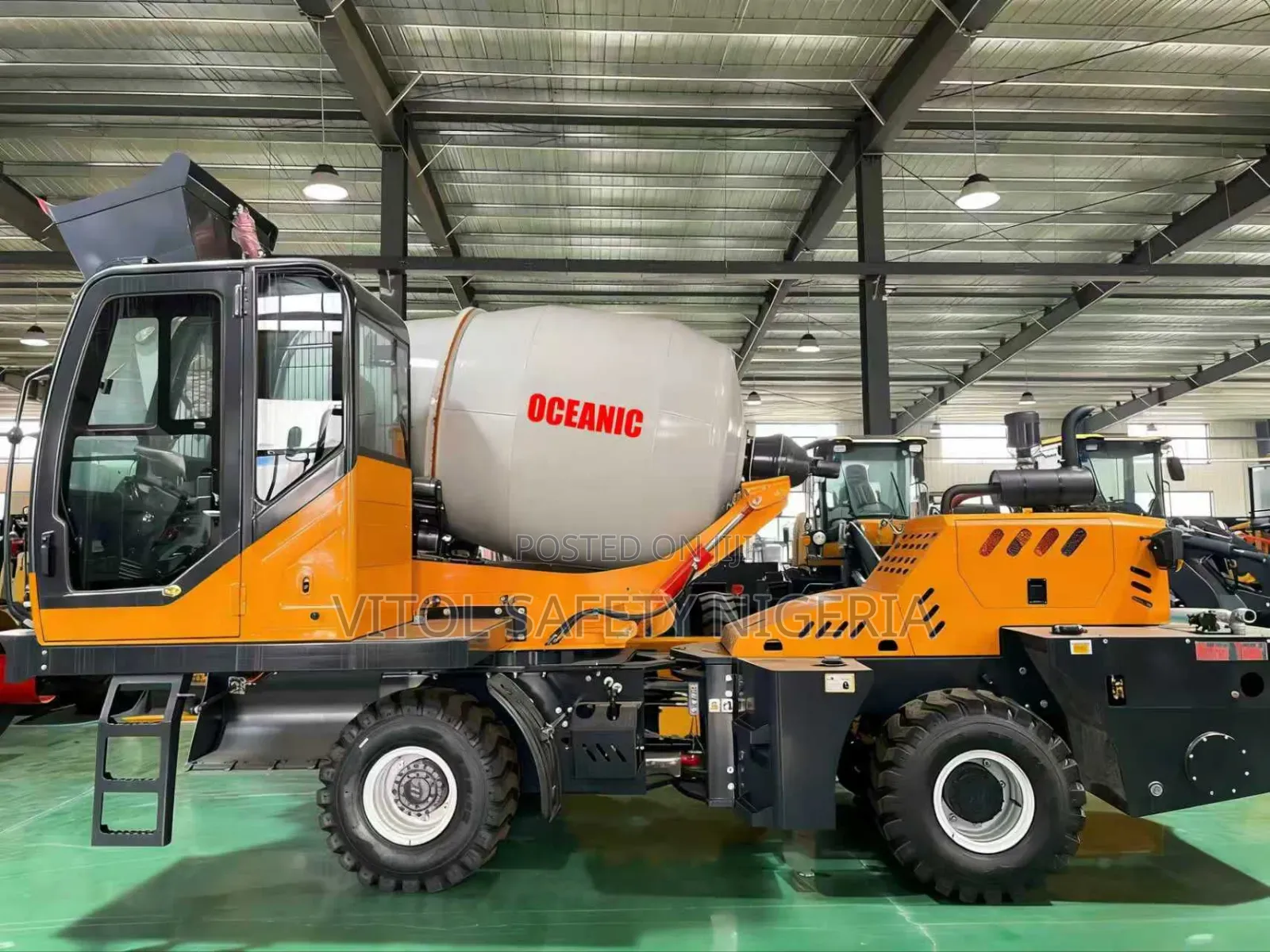 3.5cubic Oceanic Mobile Selfloading Concrete Mixer Truck