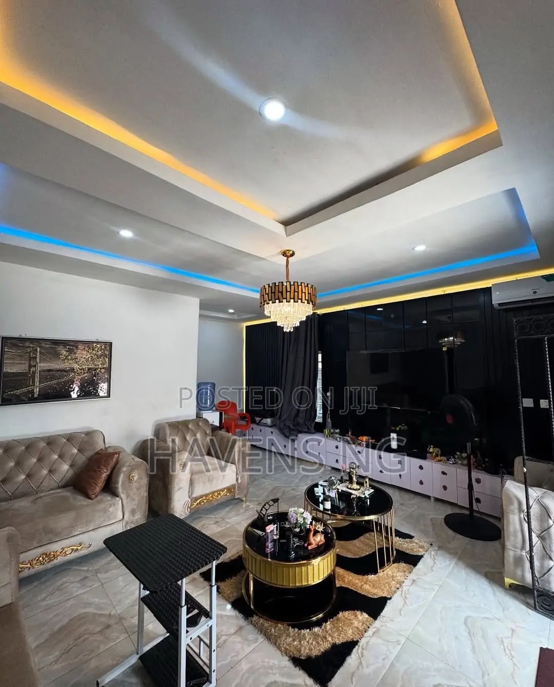 3bdrm Penthouse in Eneka for sale