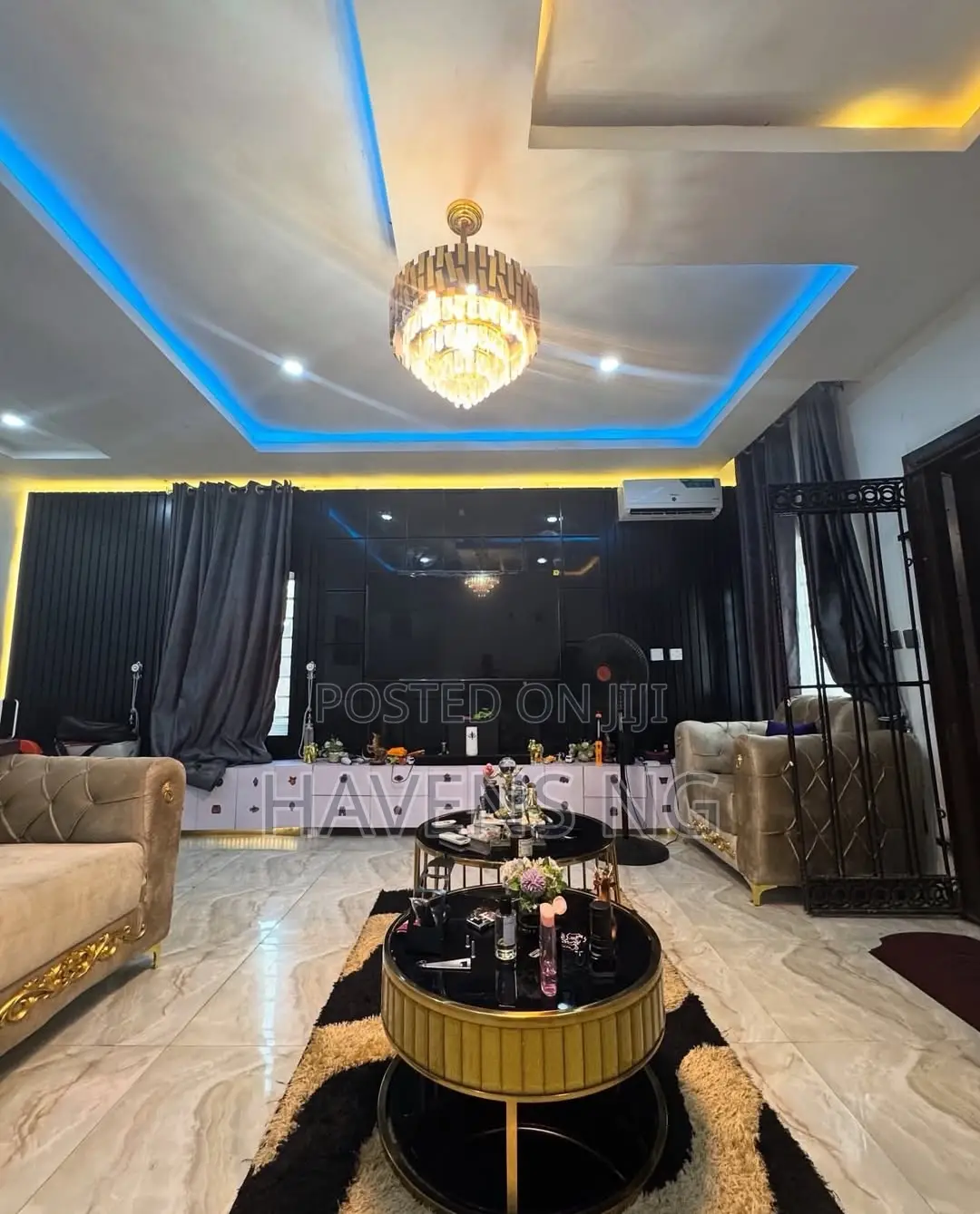 3bdrm Penthouse in Eneka for sale