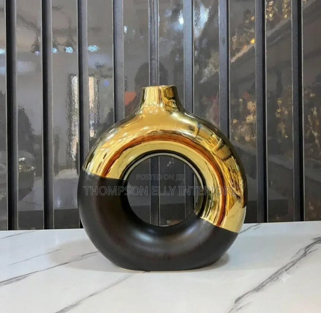 Dual Tone Ceramic Donut Vase