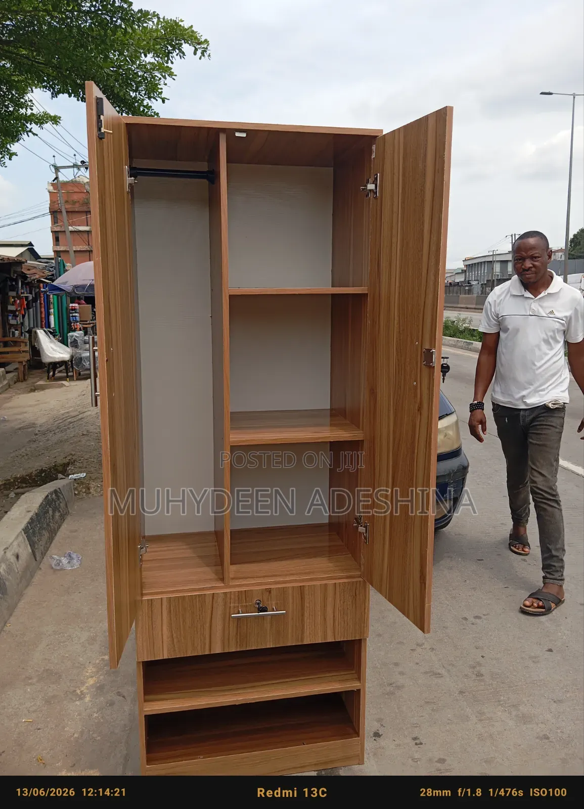 32 Inches by 6ft Wardrobe