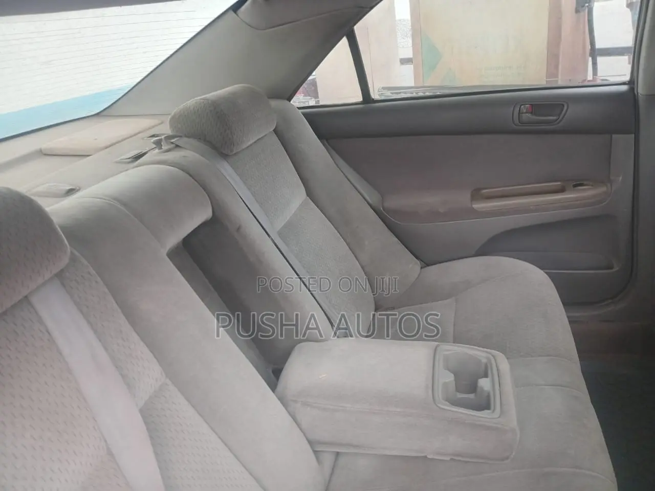 Toyota Camry 2004 Gray
