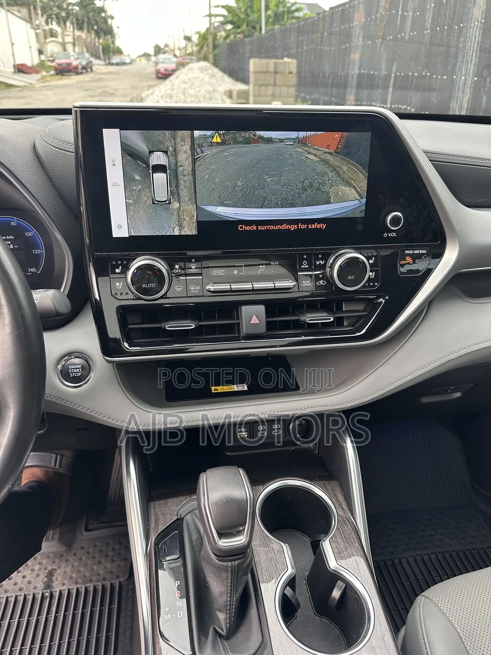 Toyota Highlander Platinum FWD 2024 Gray