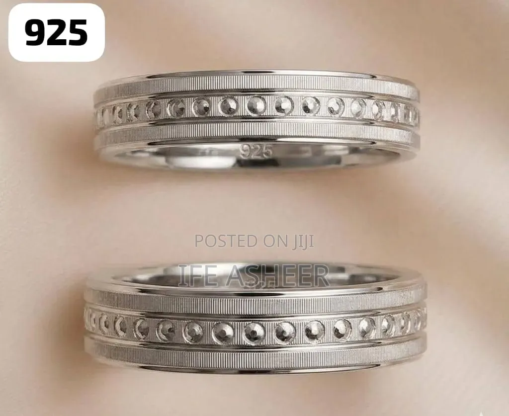 925 Couple's Classic Glittering Male Band