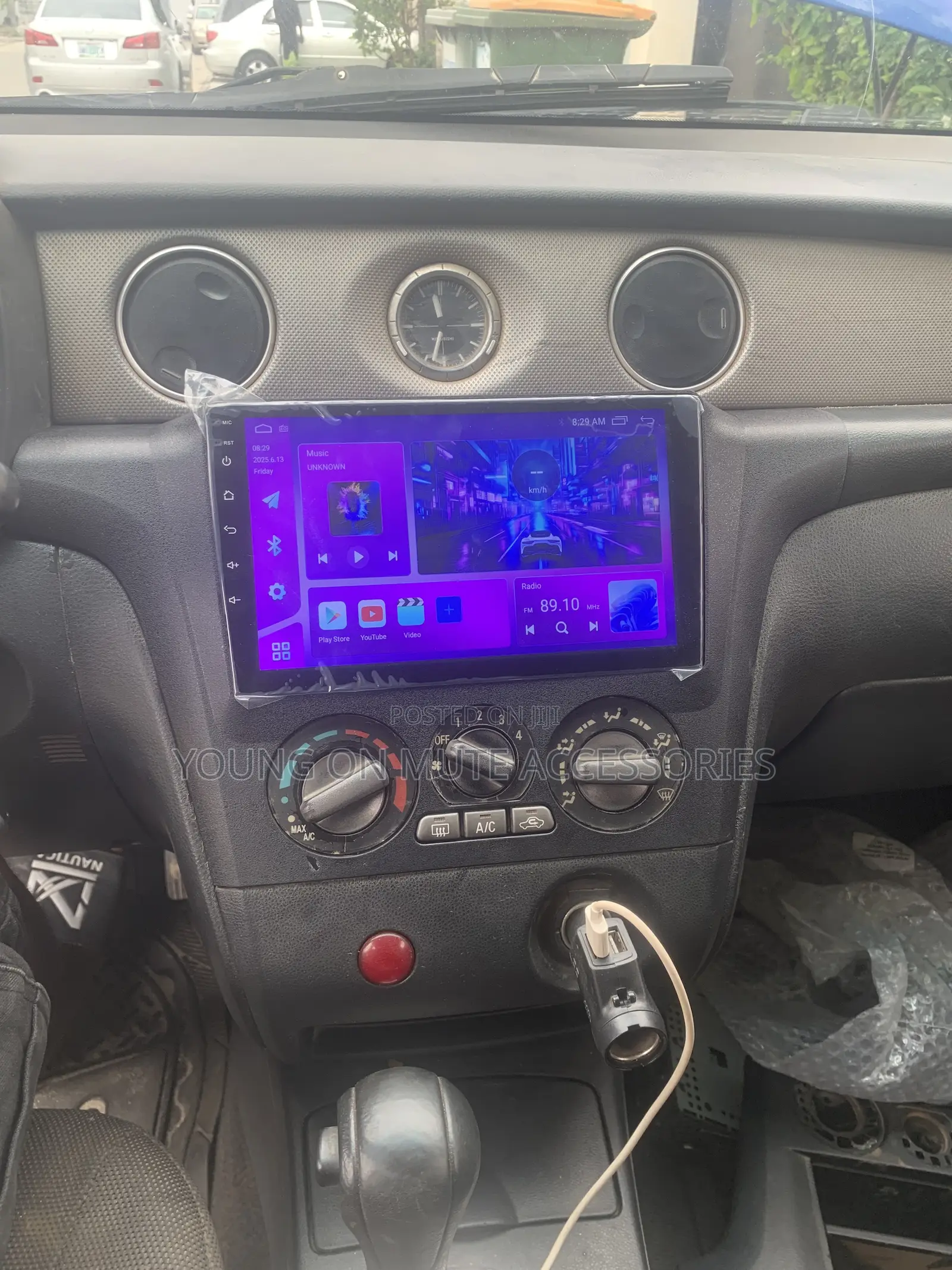 2004-2007 Mitsubishi Outlander Android Screen + Reverse Camera