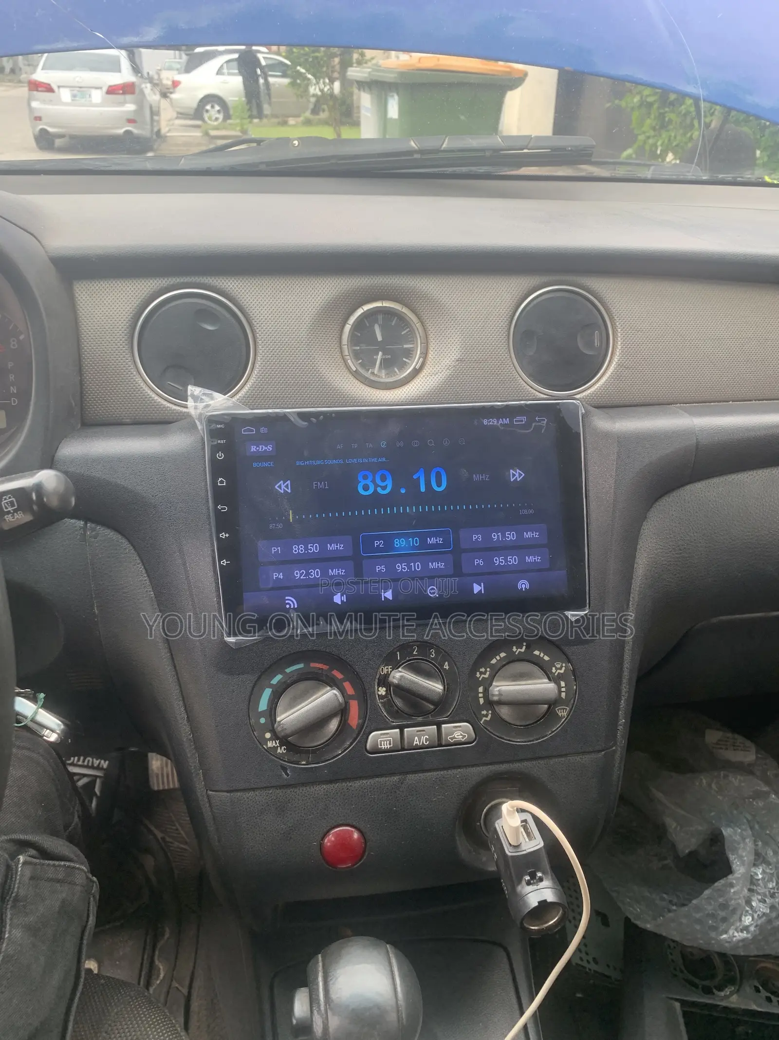 2004-2007 Mitsubishi Outlander Android Screen + Reverse Camera