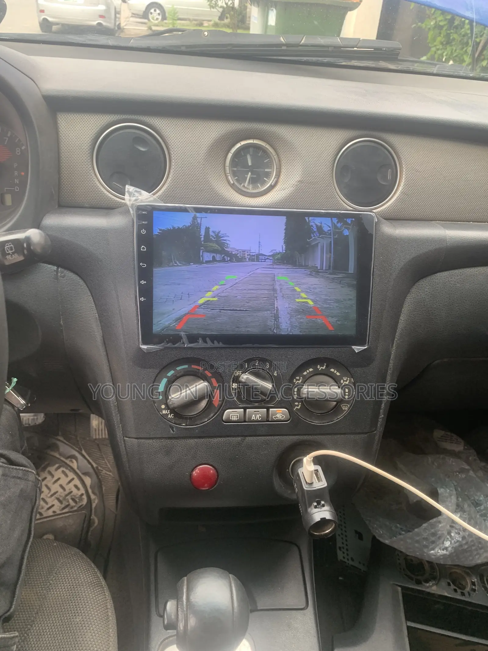 2004-2007 Mitsubishi Outlander Android Screen + Reverse Camera