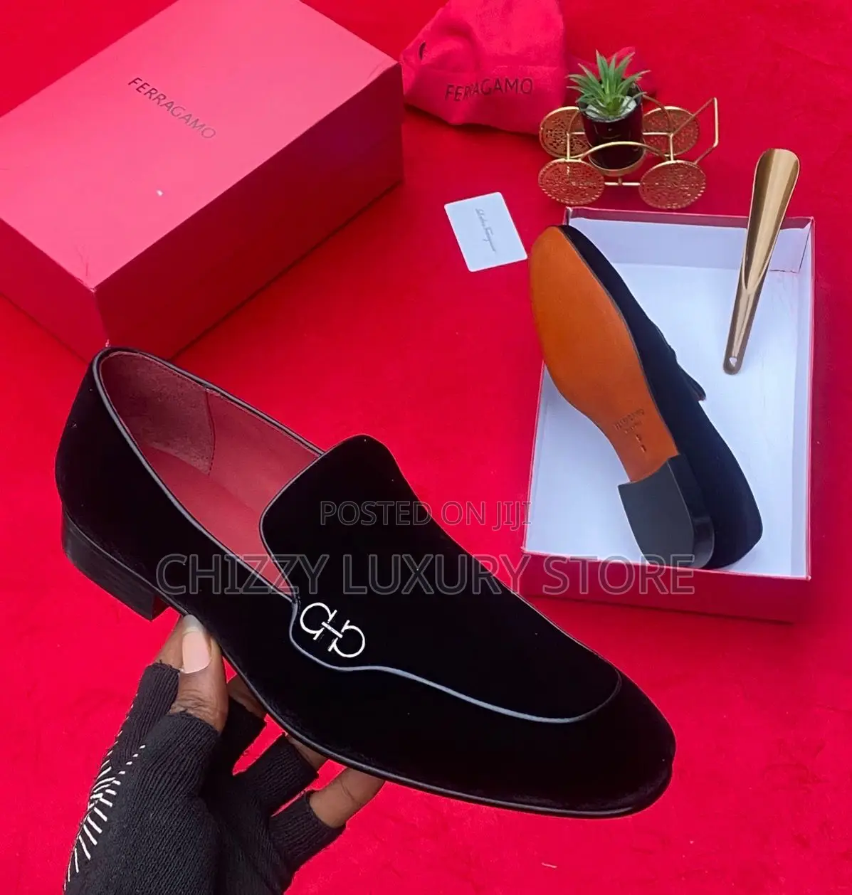 Ferragamo Quality Luxury Suede Shoe