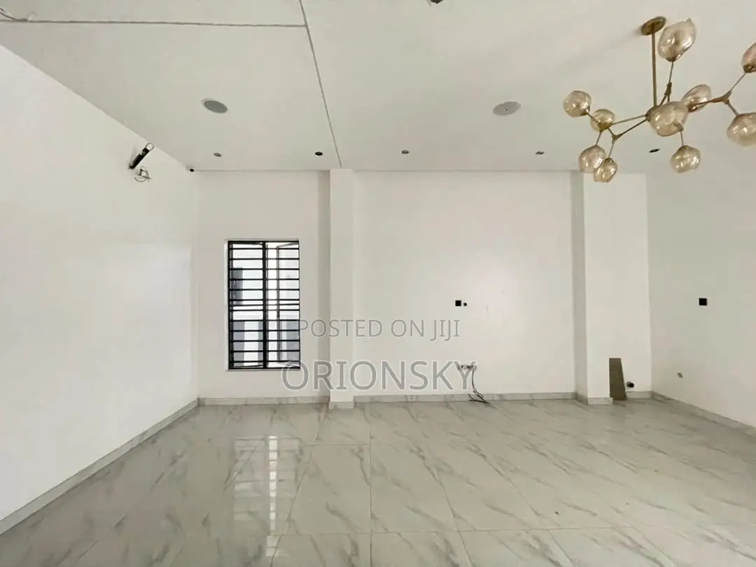 5bdrm Duplex in Ikeja GRA for sale