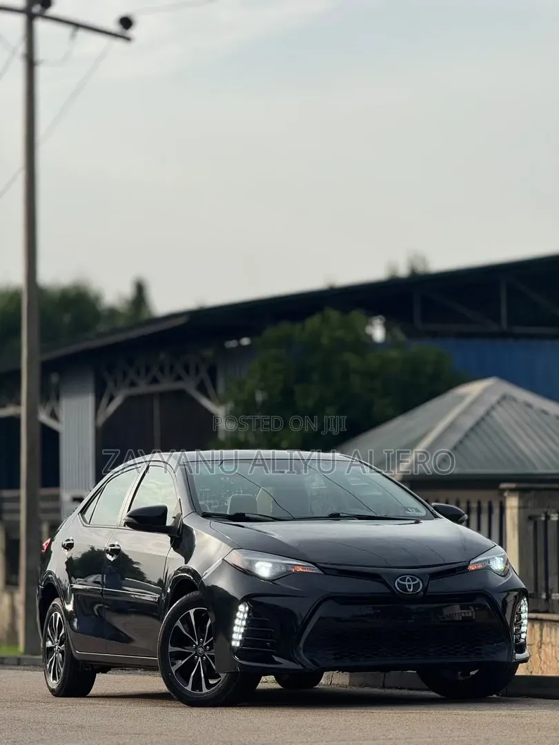 Toyota Corolla 2017 Black