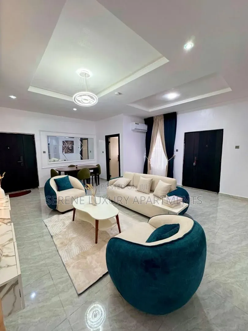 Luxury 2bedroom Apartment With Balcony in Surulere