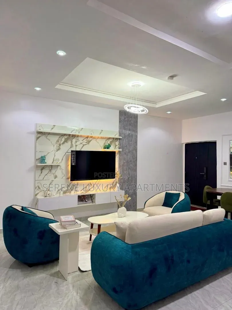 Luxury 2bedroom Apartment With Balcony in Surulere