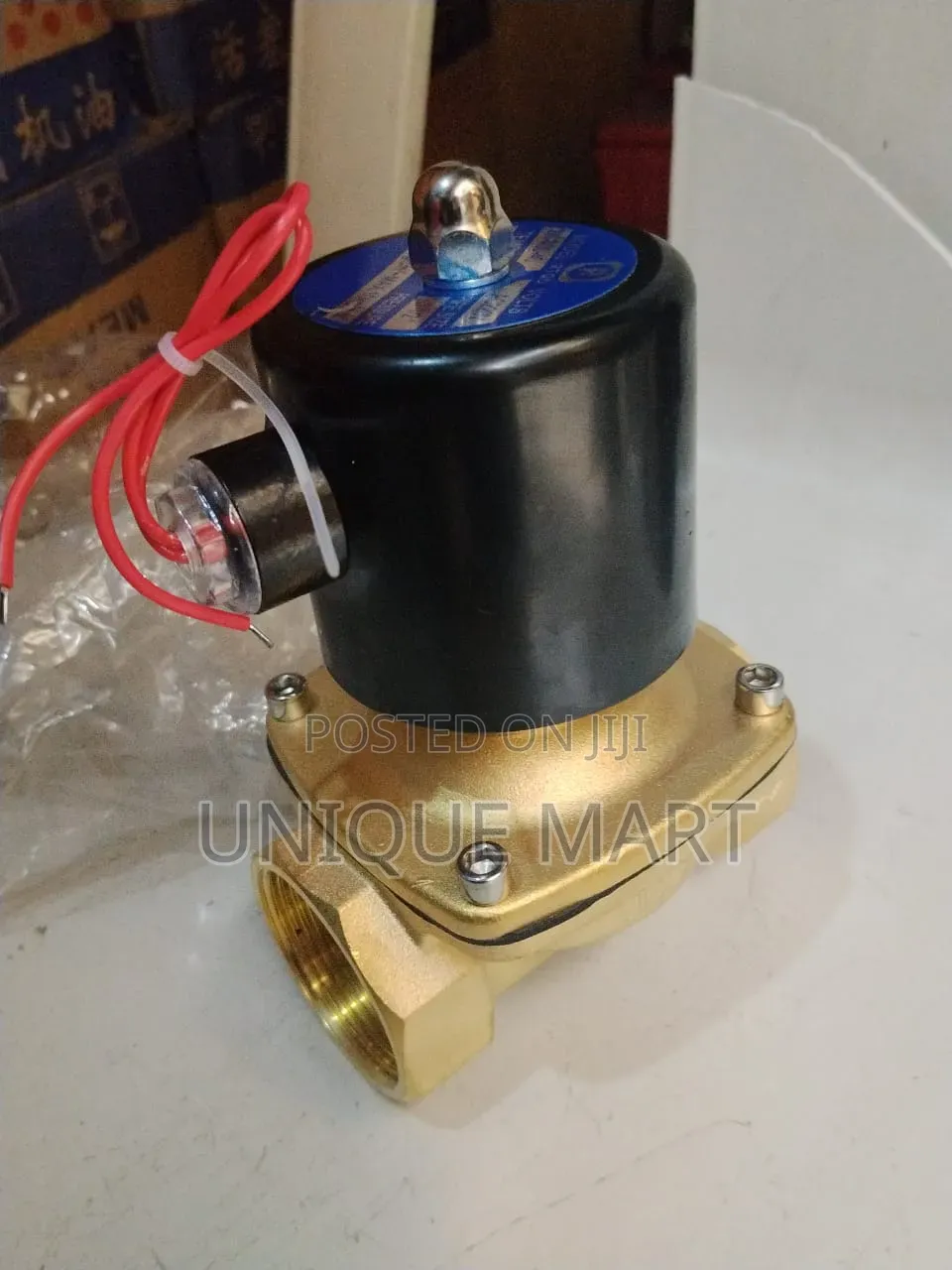 1-1⁄2" Industrial Brass Solenoid Valve. Normally Closed. 10bar, 220v