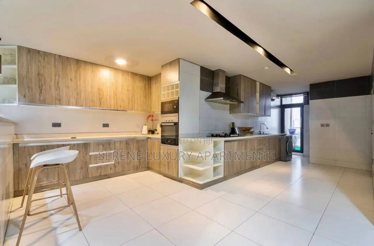 3bedroom Waterfront Apartment With Ps5 Pool Gym and Balcony