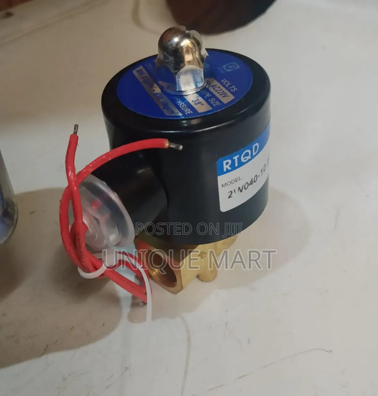 1/2" Brass Solenoid Valve. Normally Closed. 10 Bar, 220v