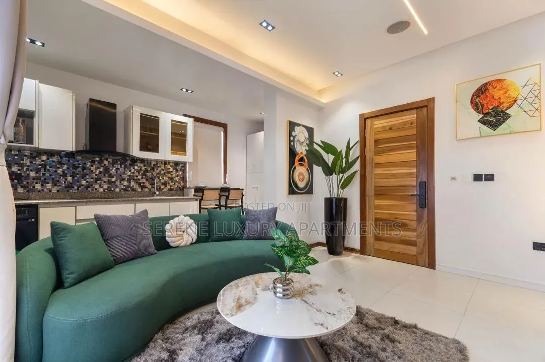 Luxury One Bedroom Apartment With Private Cinema