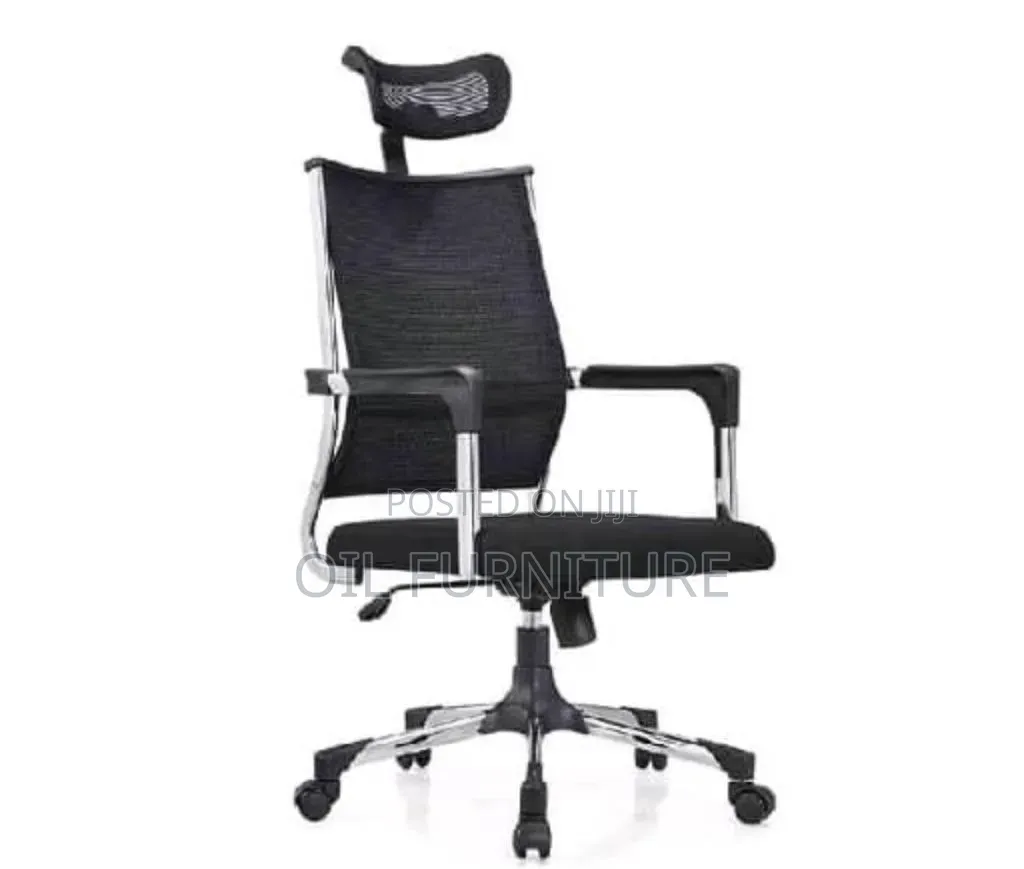 Ergonomic High-Back Mesh Office Chair With Adjustable Headrest