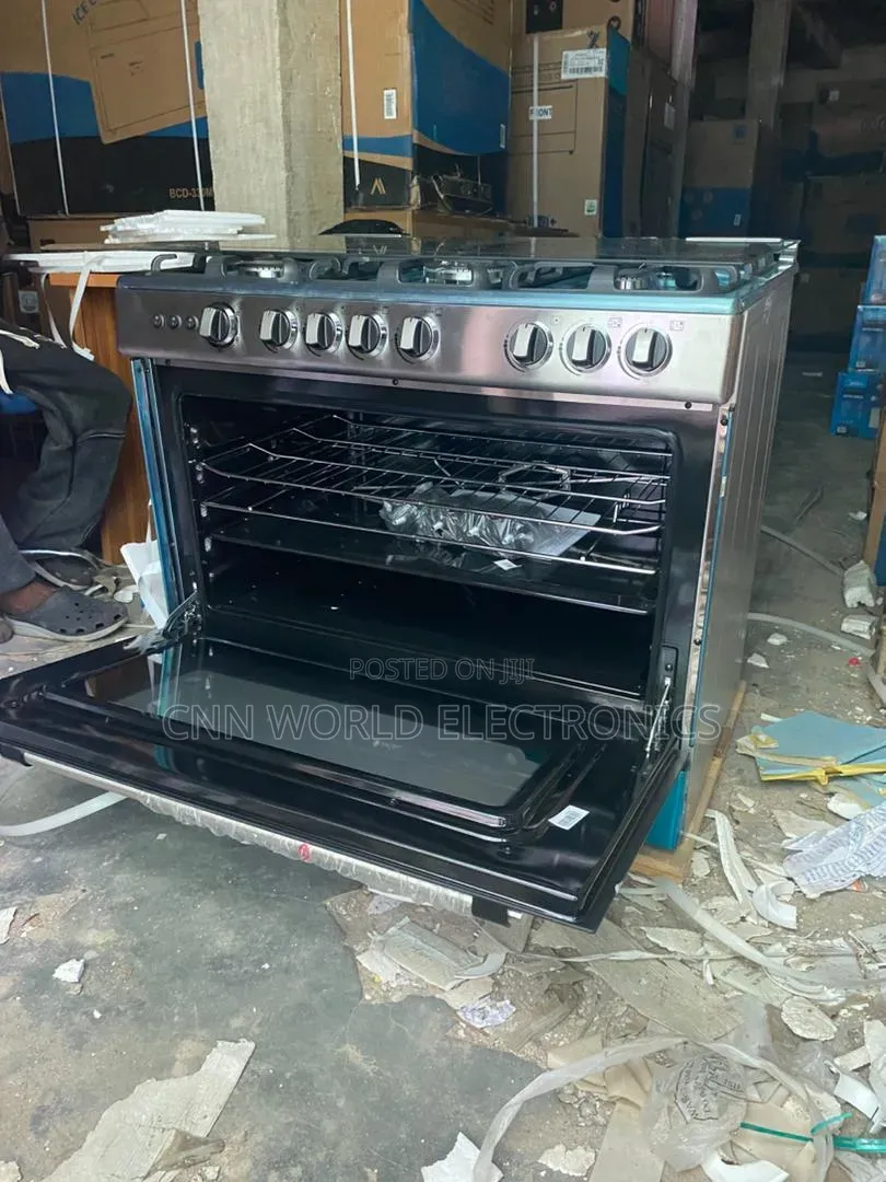 Original Scanfrost 5 Burners Automatic Gas Cooker With Oven Blue Flame