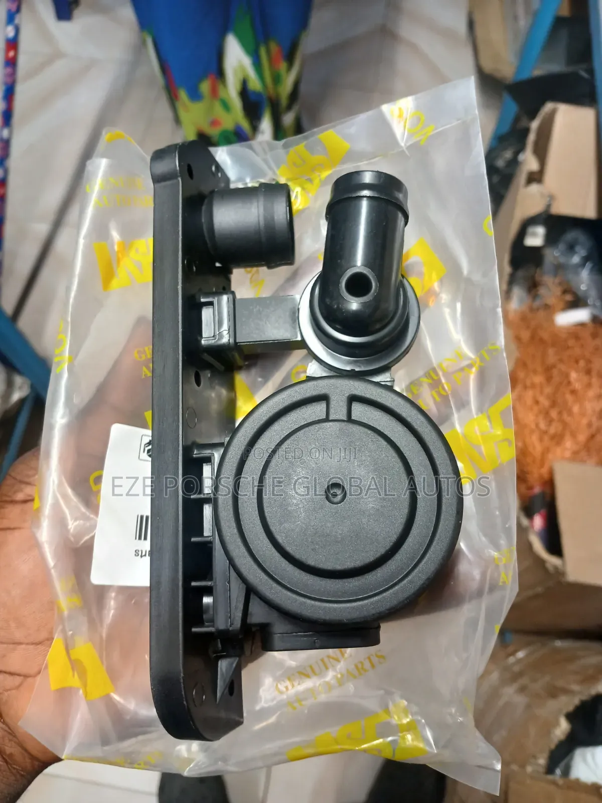 Engine Vacuum or PVC Valve 2.0 Fsi Turbo Passat