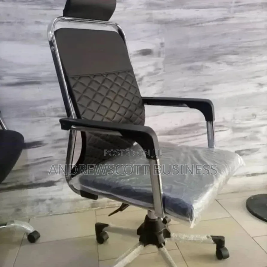 Semi Executive Office Leather Office Swivel Chair