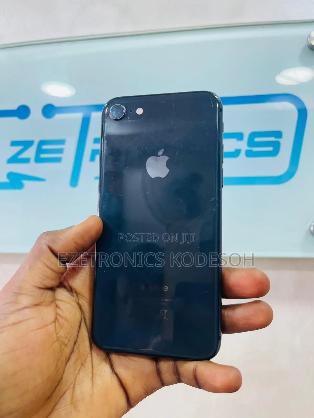 Apple iPhone 8 64 GB Black