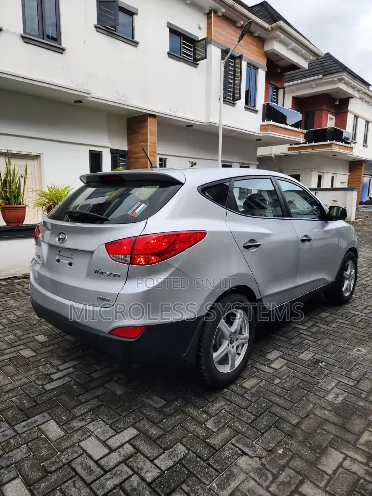 Hyundai Tucson 2013 Silver