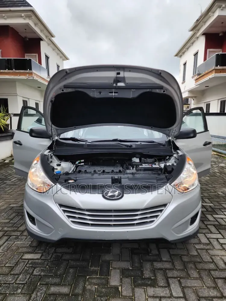 Hyundai Tucson 2013 Silver