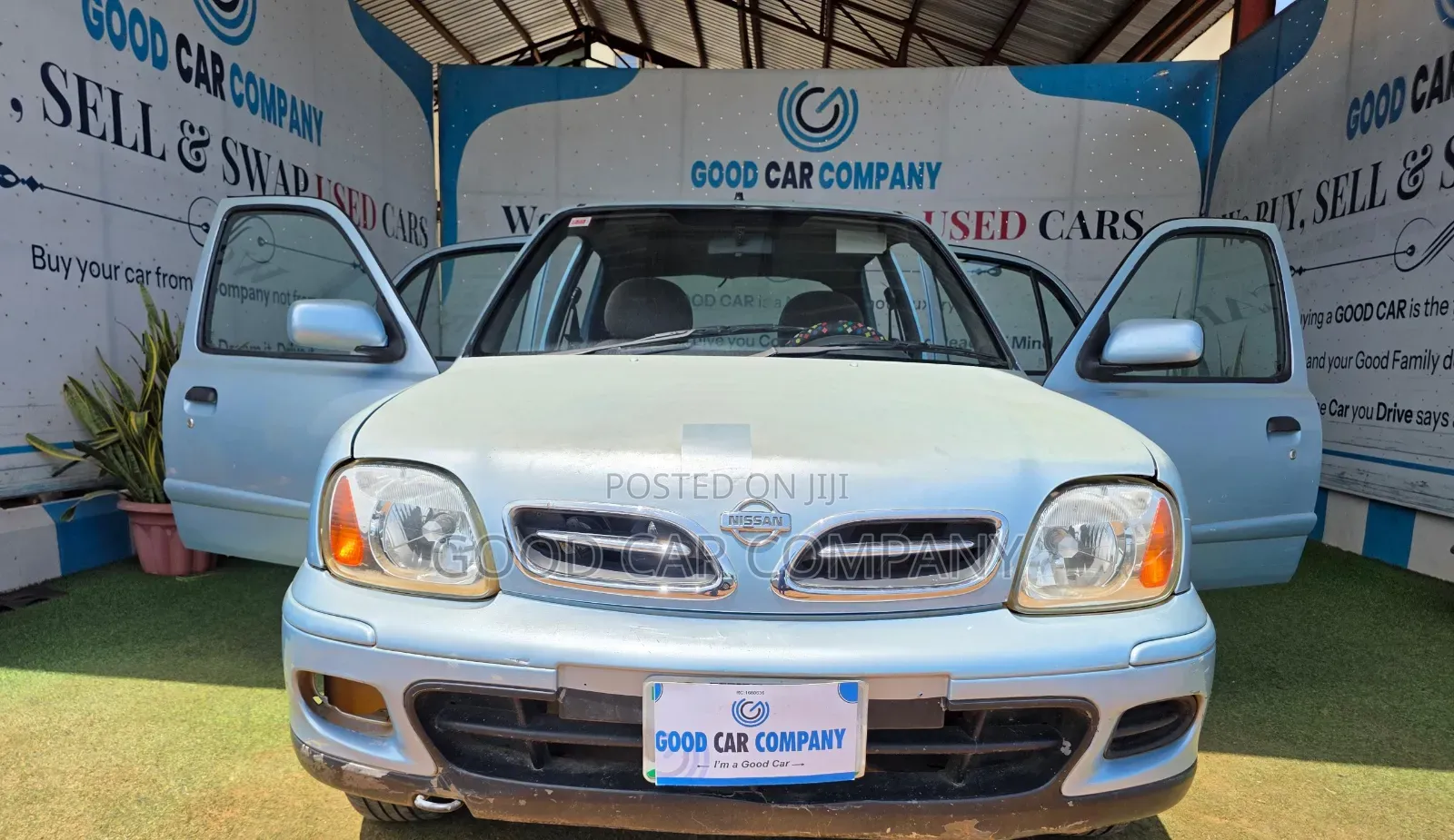 Nissan Micra 2000 Silver