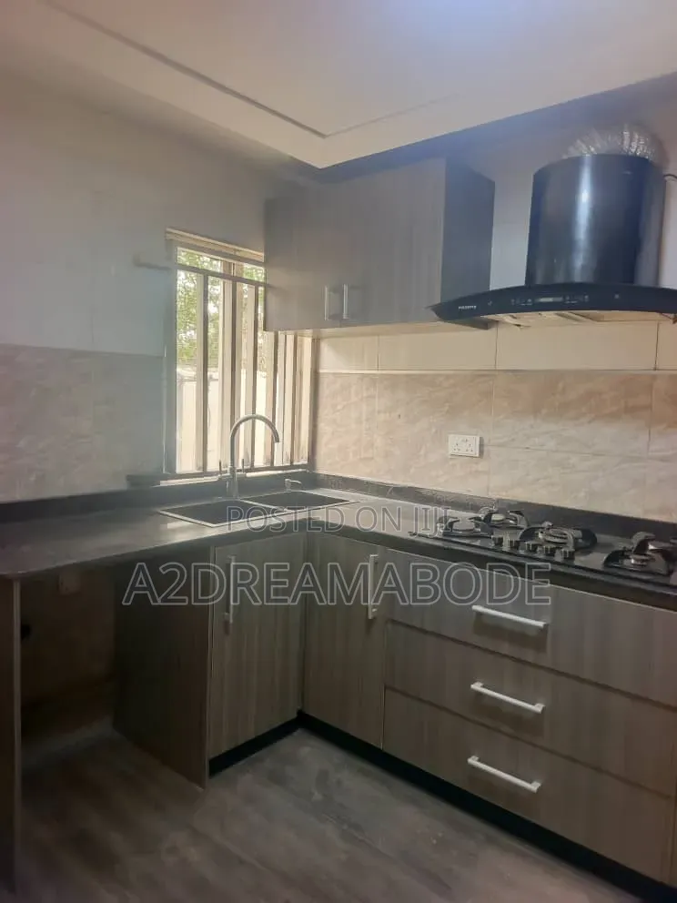 3bdrm Duplex in Omole Phase 1 for rent