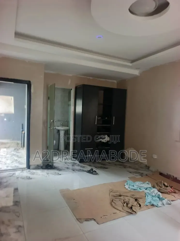 3bdrm Duplex in Omole Phase 1 for rent