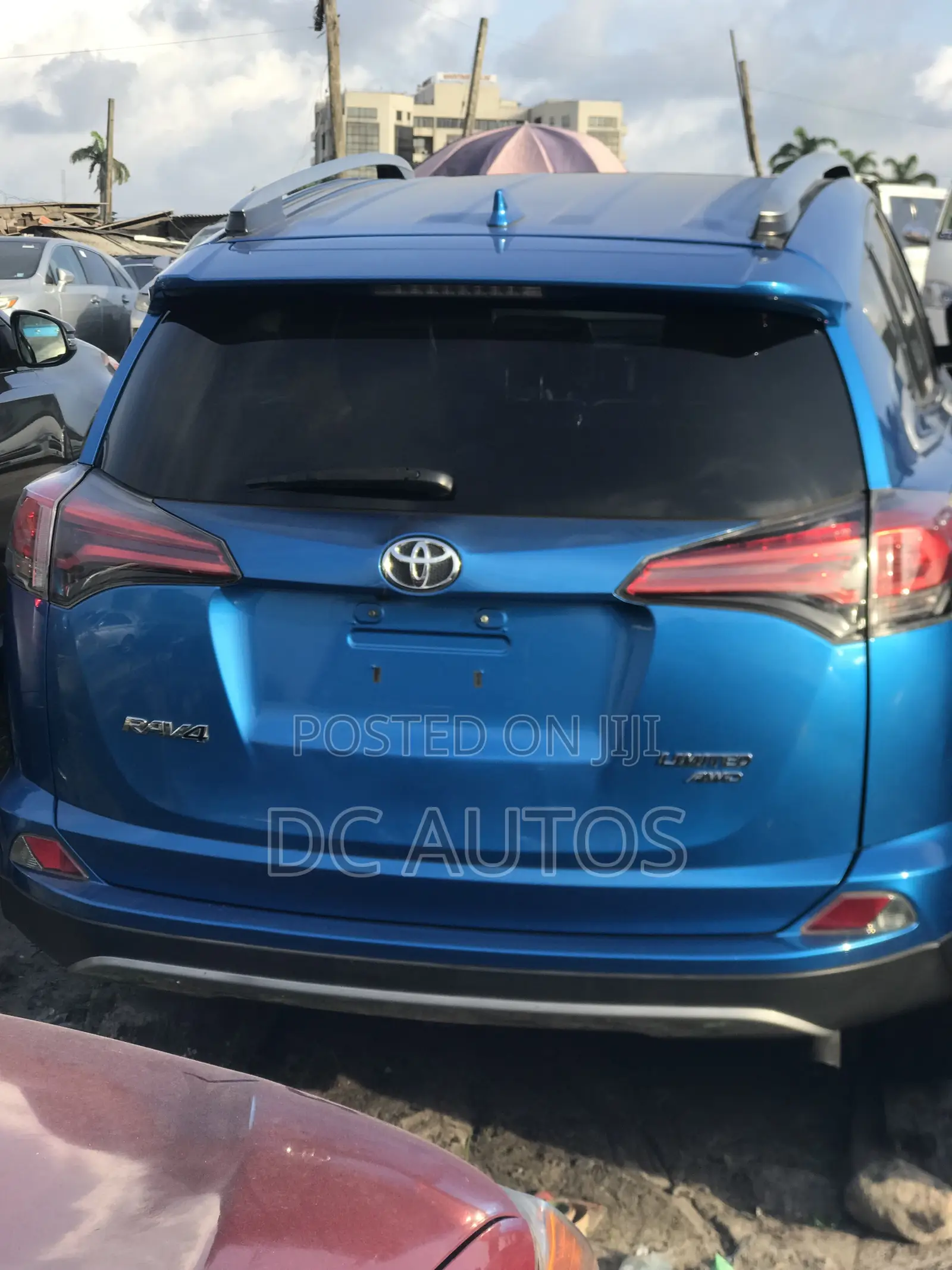 Toyota RAV4 2017 Blue