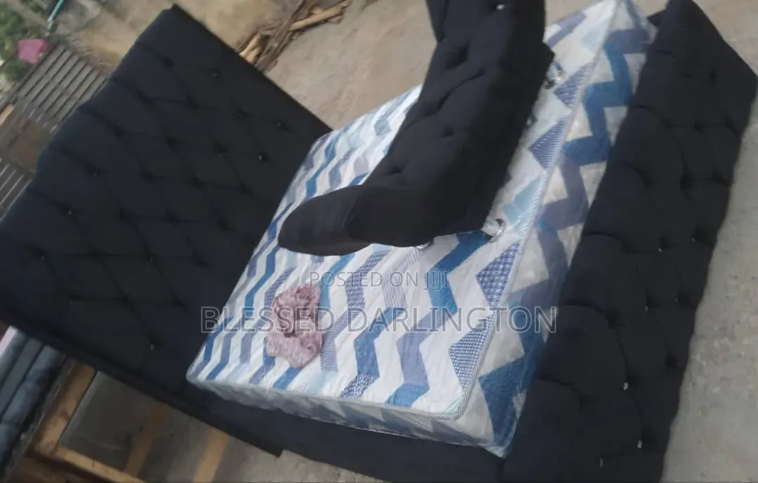 High Quality Black Fabric Upholstery Bed Frame