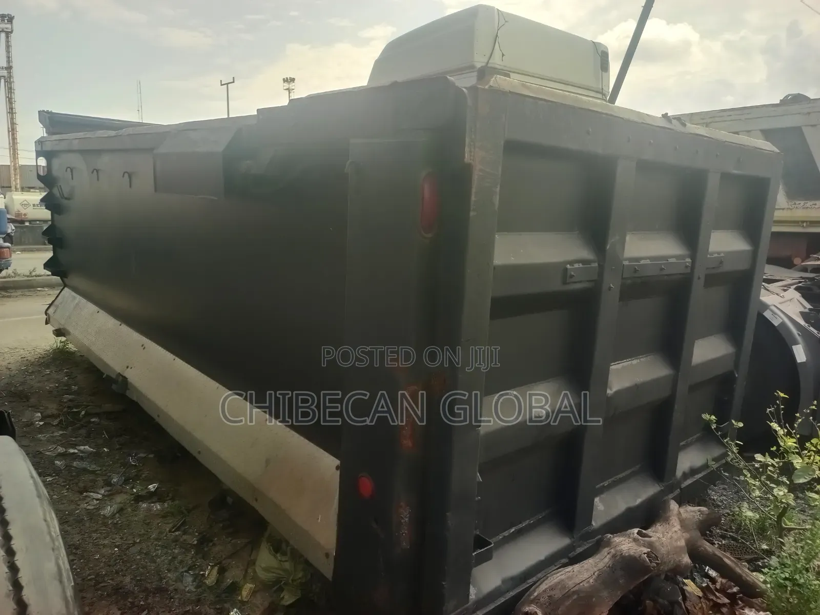 Heavy‐Duty Dump/Tipper Truck Bucket for Sale : Used